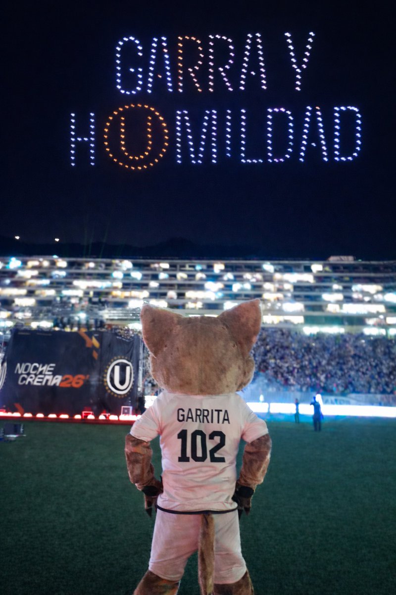 Empezamos una campaña más a tu lado, rumbo a la estrella #30 💪
En UNIVERSITARIO tenemos claro cuál es el camino.

"NOCHE CREMA 2026" - Estadio Monumental "U"

"U" 3 - U de Chile 0

Nos vemos en una semana CREMA, mi Gran Amigo!