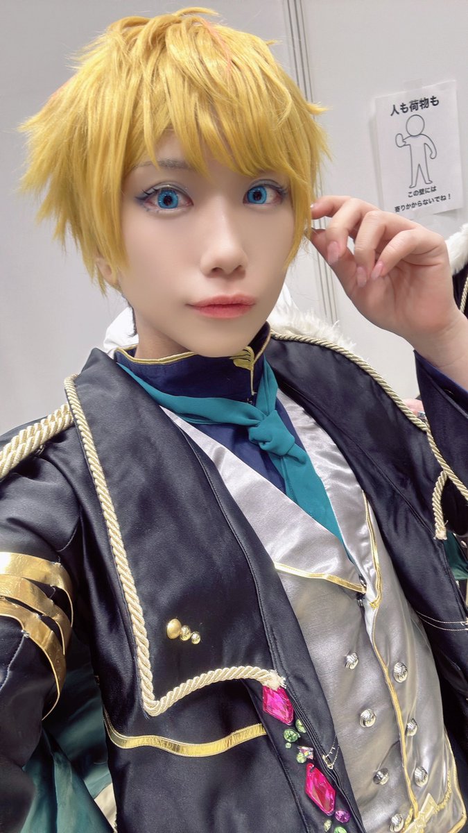 hiiragi_kfy's tweet photo. ココハピお疲れ様でした!
光灯とすとむず❣️前回裏切りのSIだったからようやく会えたね💙のきもち つくしいっぱいいっぱいありがとう!✨写真集もおむかえしてくださった方ありがとうございました🙌🥳
#tech_cos https://t.co/8sWiLow5Qd