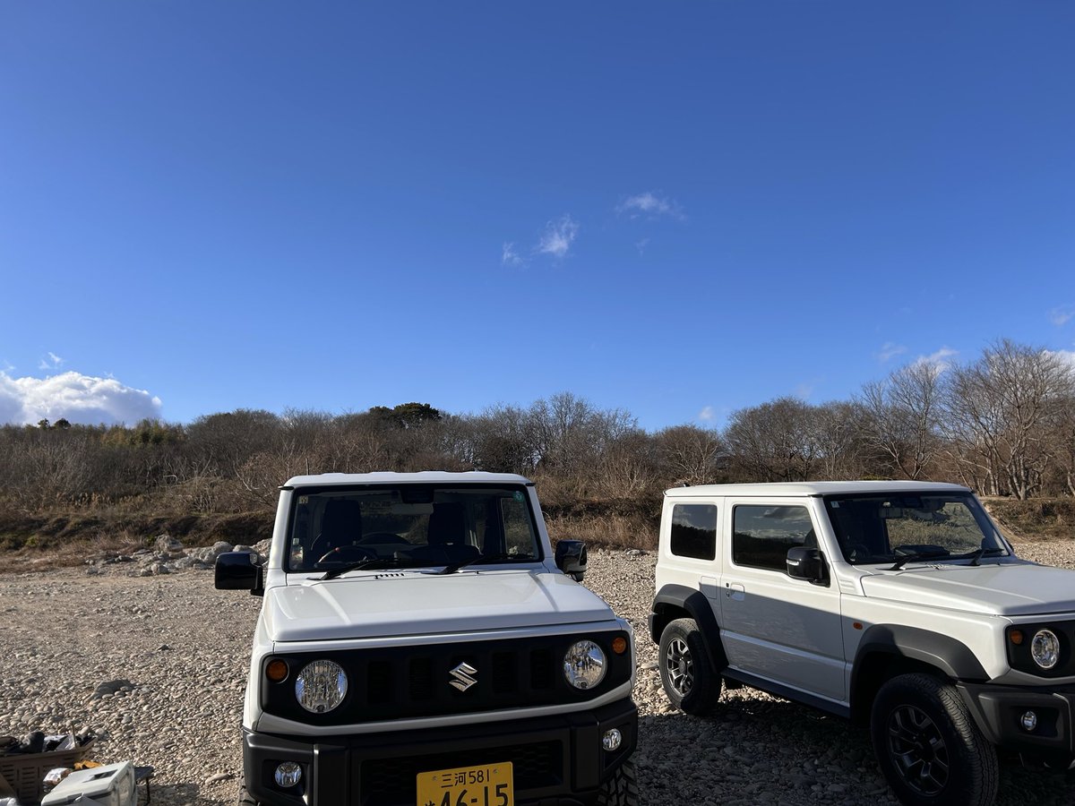 JB64XL5MT's tweet photo. 今日のY川。
思いのほか、寒くなかったです。
冬の焚き火はいいですな。 https://t.co/itlCP2P1iH
