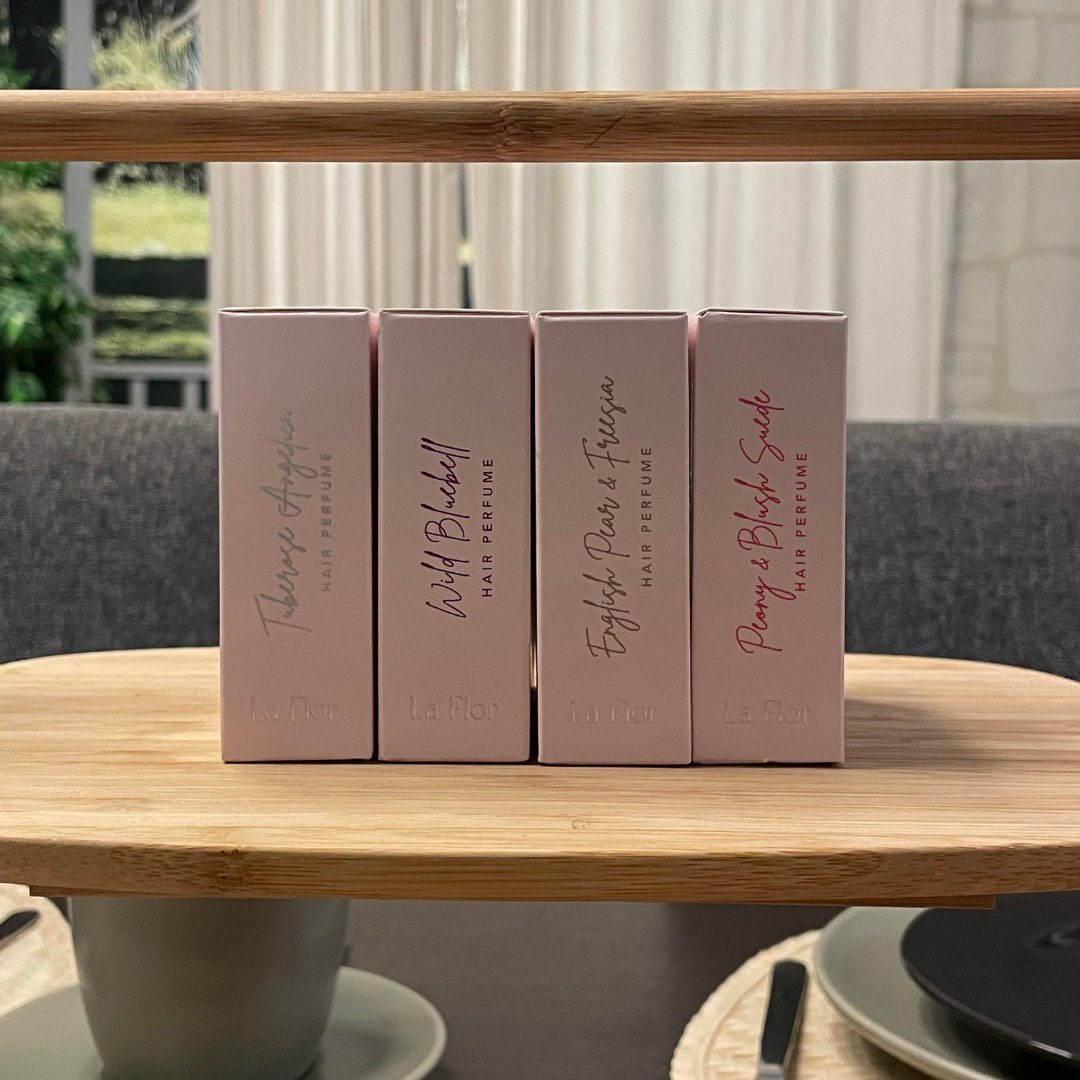 haniabellae's tweet photo. Bau dia bukan jenis masuk lift buat orang pening. Tapi bau dia clean, soft &amp; calm.

Yang buat I stay dengan brand ni bukan sebab wangi je, tapi sebab ada keratin yang buatkan rambut I jadi lembut even after few hours bertudung 😍🫶🏻 https://t.co/k7nazIqoIx