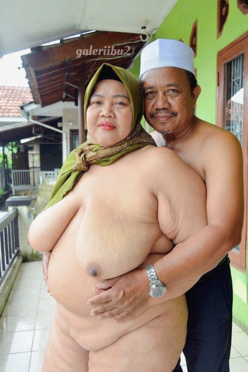 Galeriibu2's tweet photo. 39 #stwtua #pasutri #ibu #bapak #Intimatemoments #orangtua #bbw #nsfw #galeriibu2 https://t.co/VT323PoJYs