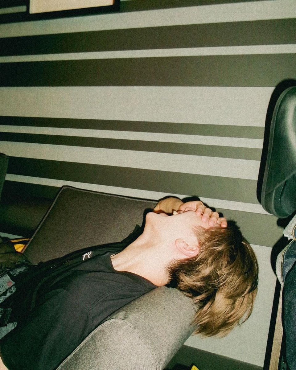 08091112_08's tweet image. 이사진들 진짜 좋은거 아시는 분 ..