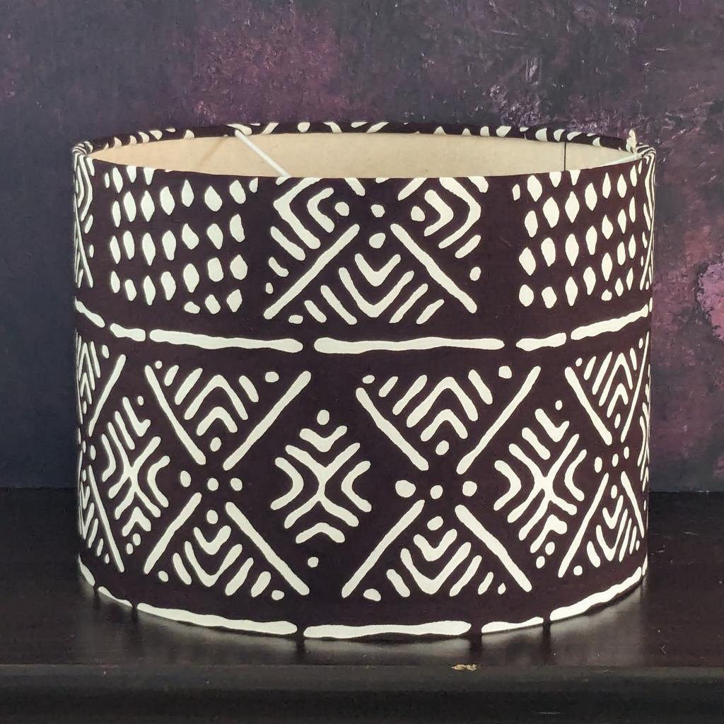 A rich chocolate brown &amp; white mud cloth cotton drum lamp shade. Great housewarming birthday gift for him 
detolaandgeek.etsy.com/listing/133123… 

#triballampshade #ethniclampshade #africanlampshade #drumlampshade #fabriclampshade #handmadelampshade #detolaandgeek #lampshademaker #EtsyHandmade