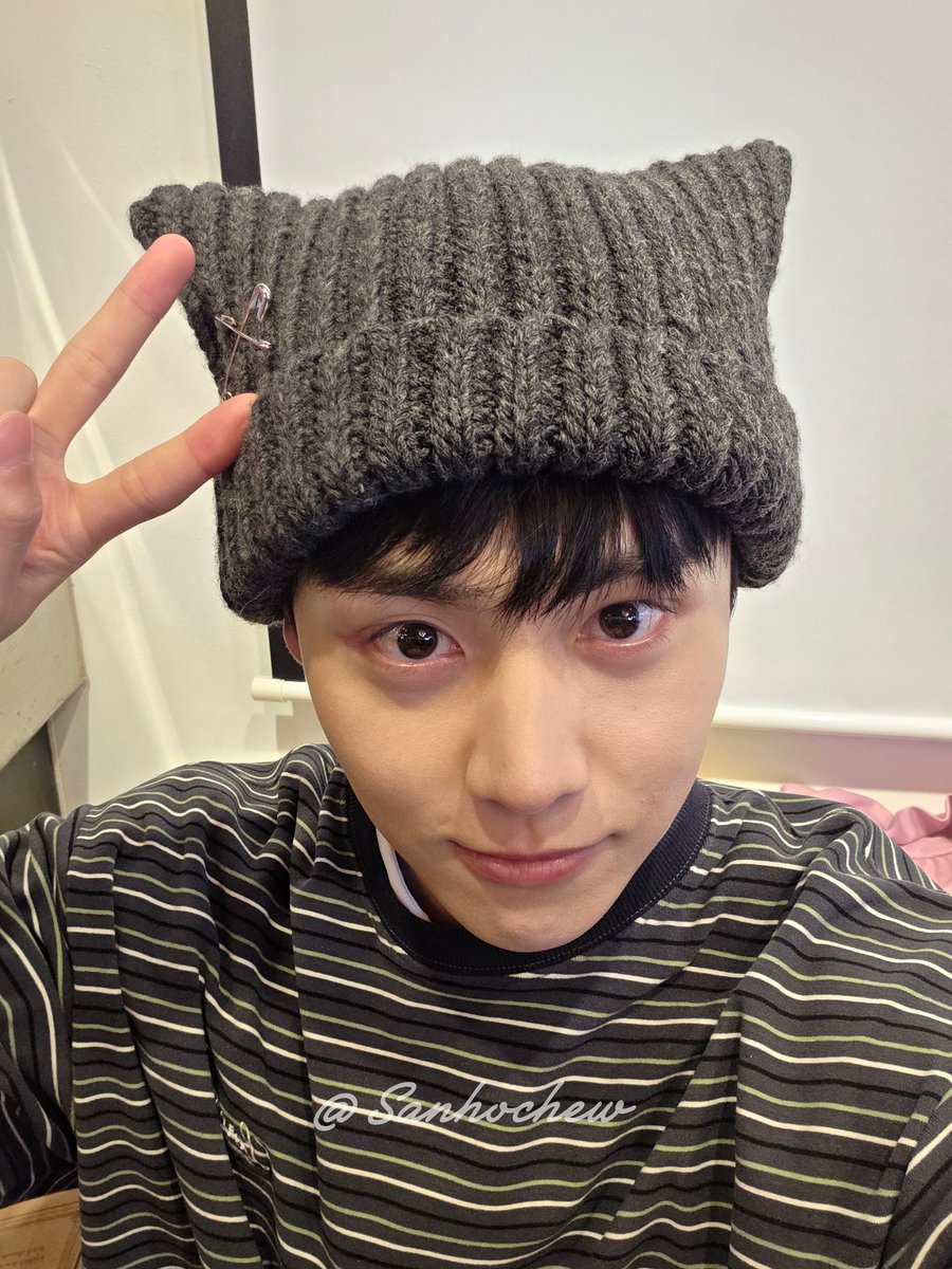 산호 tweet media