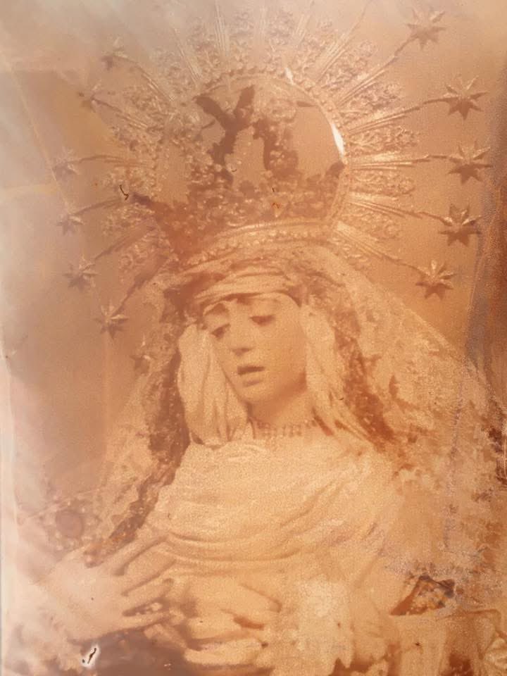 Mas si mi amor te olvidare,
Tú no te olvides de mí.

#estrella #estrelladetriana #hijosdelaestrella 

📷: revelado a la albúmina por <a href="/iacobum/">@santileon.foto</a>