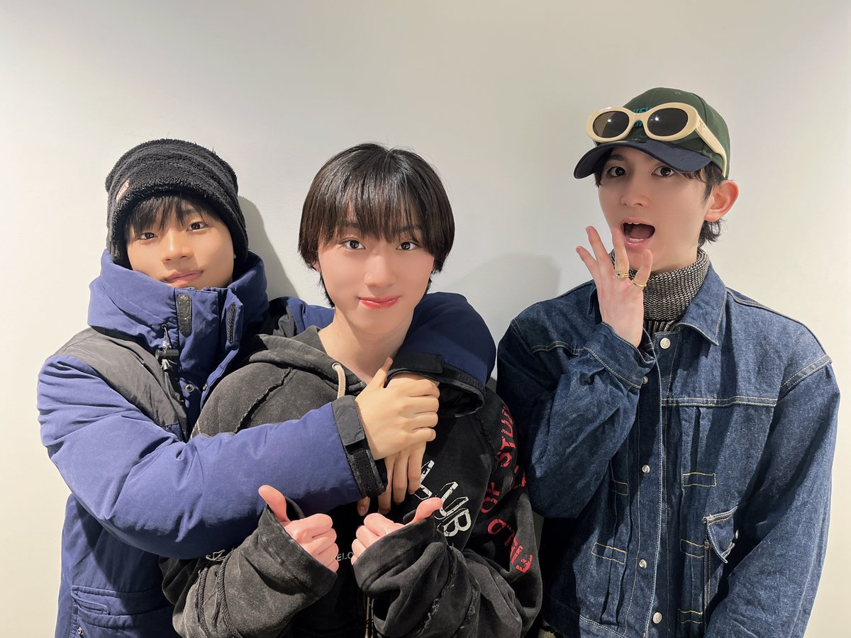 Lienel_official's tweet photo. 〖RADIO_INFO〗

／
このあと、20:30〜！🥳
#FM大阪「#Lienel のラキネルパーティー」
＼

今週は #高岡ミロ #森田璃空 #武田創世 の3人がお届けします🎙️✨
#ラキネル をつけて、たくさんの投稿をお待ちしています！

📻radiko
https://t.co/1cO7ObPLjm

📮メッセージはこちら
https://t.co/y502SHxadl https://t.co/rRmj6lJMdp