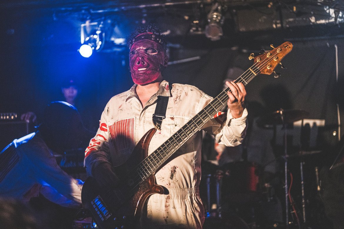 slipknock_info's tweet photo. 1/24 Emo Night Tokyo
@kusunosan666
#Slipknock
#Slipknot
📷@mizukiphoto0920 https://t.co/gj88ftX1nk