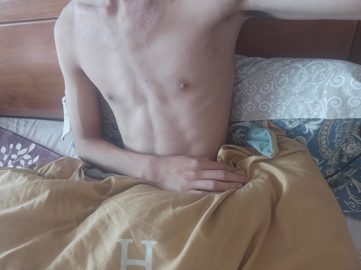 想要睡觉呐 tweet media