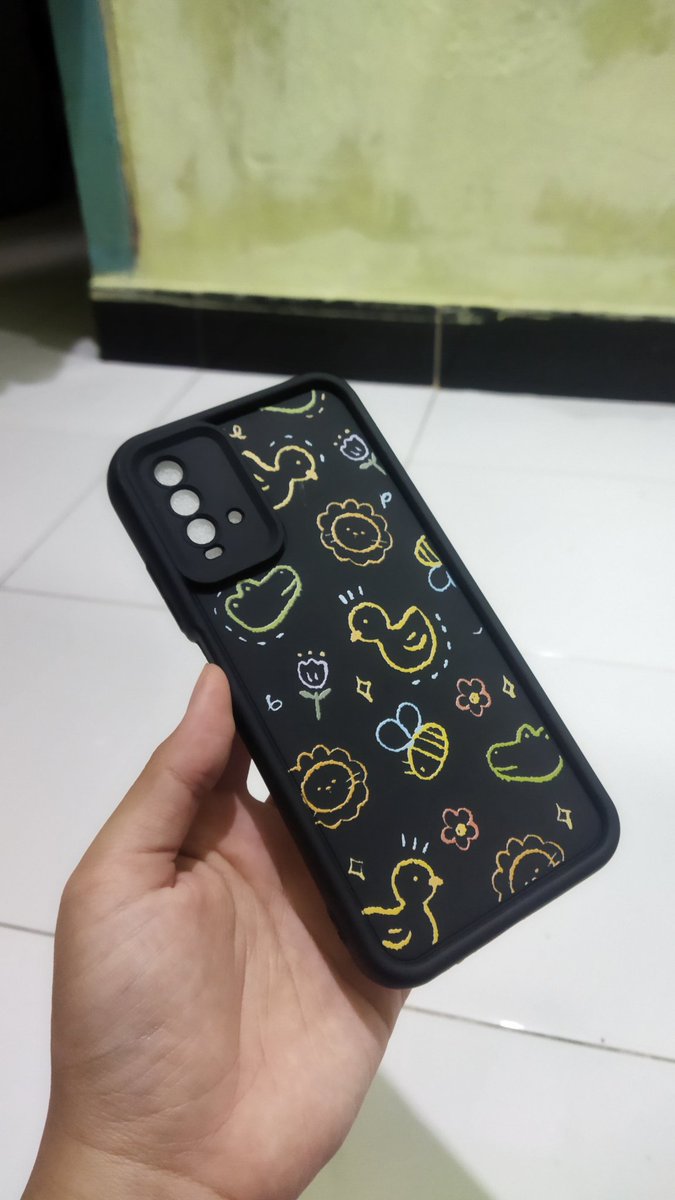 deefghijk's tweet photo. ✨SPALL-SPILL by @deefghijk ✨
Vol. 9
Lagi2 beli case yaaa wkwk. Kali ini emang beneran harus beli karena yang lama sobek. Bahannya tebel, warnanya banyak, dan yg paling aku suka motifnya lucu2

Link: https://t.co/QzpTaaW60L https://t.co/l00buT5od9