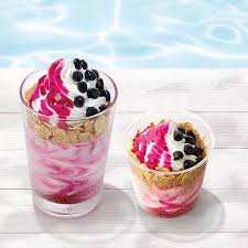 ちなみにNEJI-CONがねじこむモスのキワモノ的期間限定商品は結構過去だとラベンダーレモネードは1オーダーで一気に2つ頼むとか出勤前の朝と帰宅前の夜で2回飲んでた信者っぷりだったｗ意外とお花の香りがする系の飲食物を好むと言う女子力？めいたモノを出してくるしｗ色目が派手な飲食物も全然行くｗ