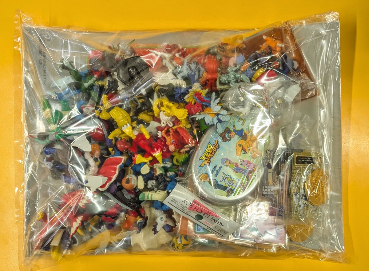 デジモン　グッズ　大量 デジモングッズ詰め合わせ出します!! #デジモン #デジタルモンスター