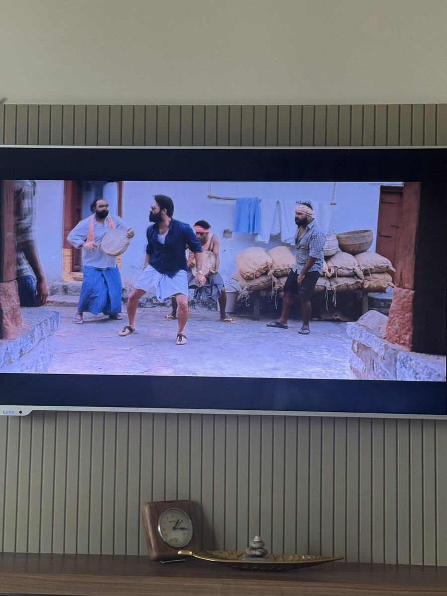 sureshmatta's tweet photo. Superb movie on social and caste injustice ...very well written story and wonderful acting @pnavdeep26 and team #dandora #movieDandora https://t.co/0rA1kTb5Ps
