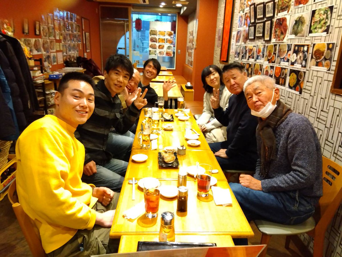 天満天神繁昌亭
無事1週間の出番を終えました
寒い中ご来場くださった皆様
ありがとうございました！

出番中に開かれた飲み会では
貴重なお話をたくさん伺えました！
写真はそのときの1枚！