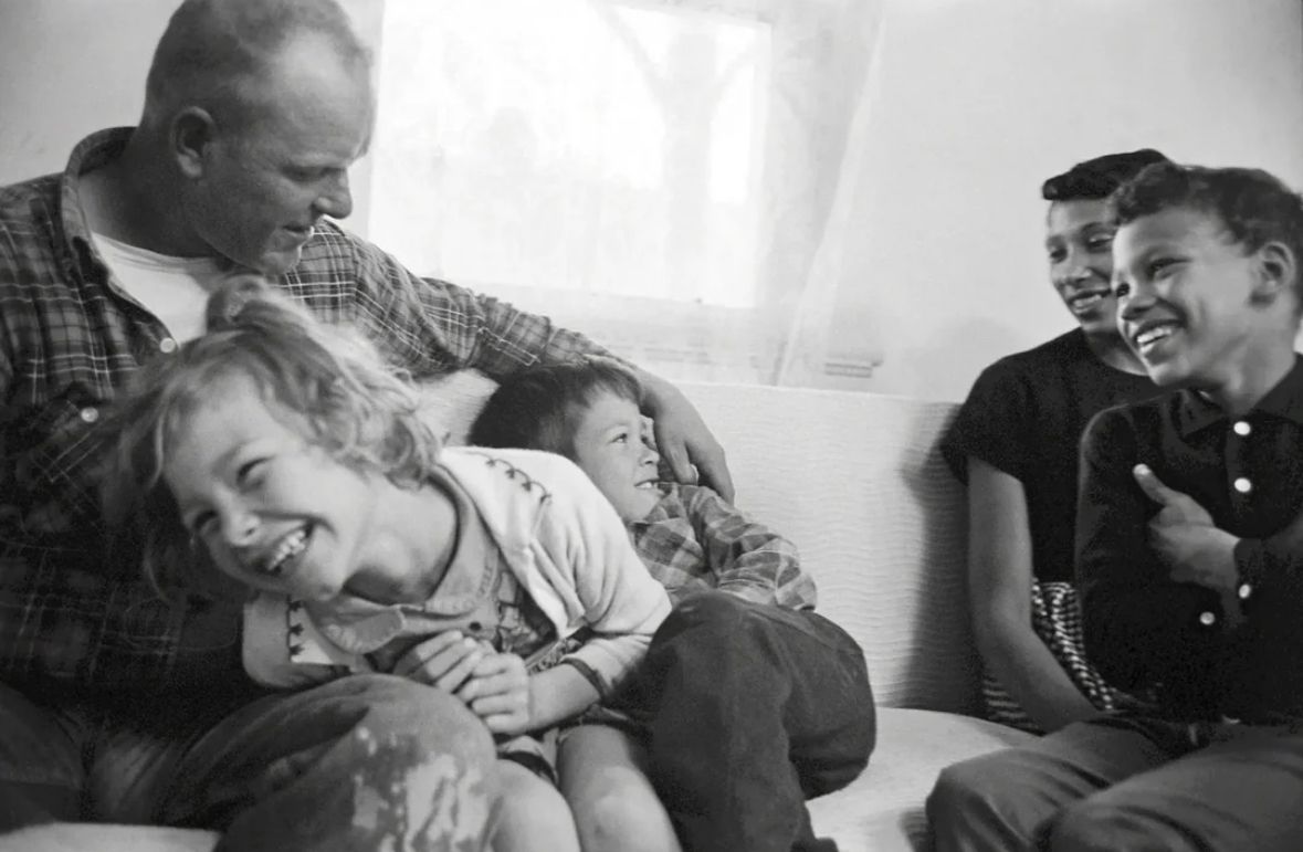 Looking Back In Time tweet media