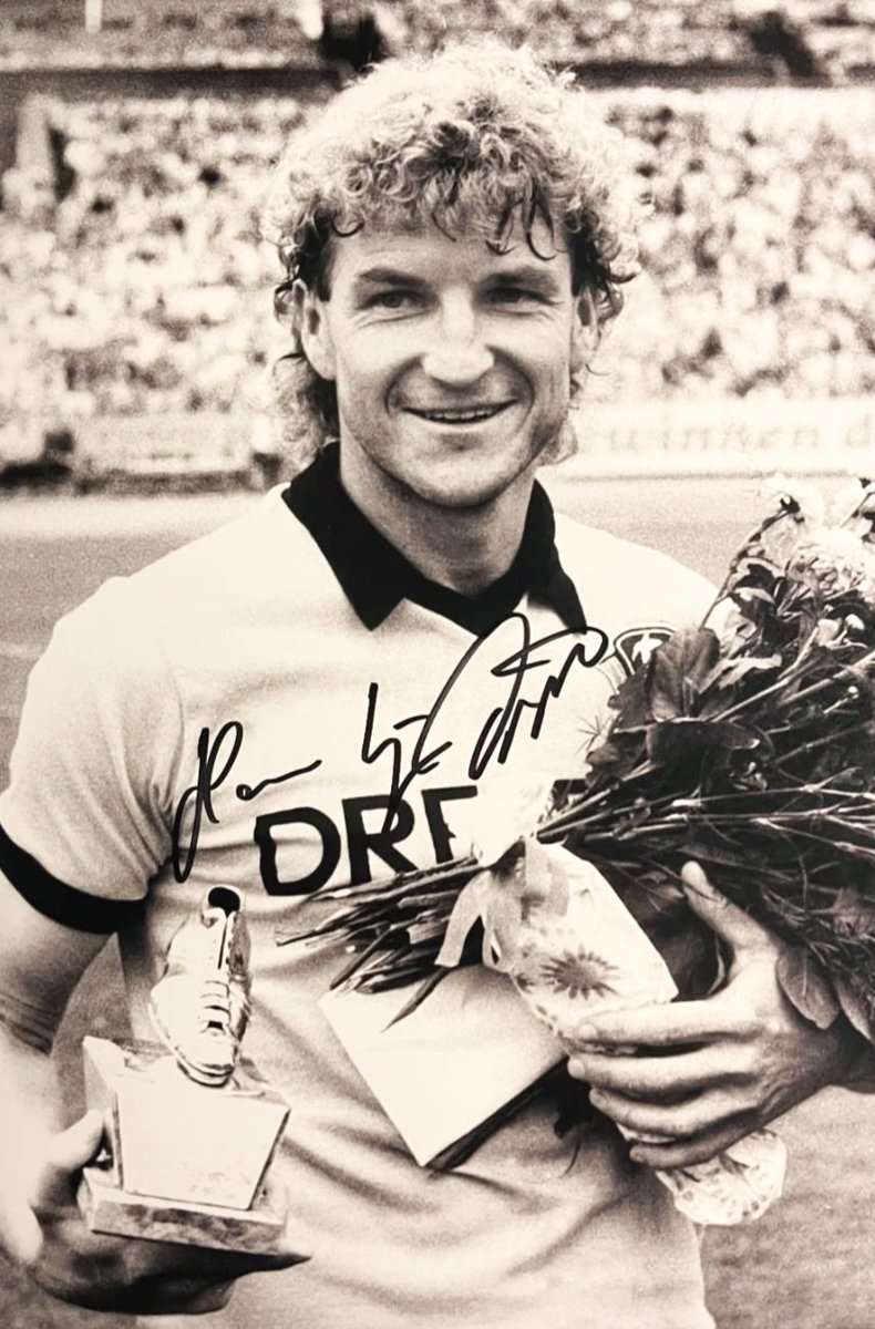 FreitalonTour's tweet image. Die herzlichsten Geburtstagsgrüße gehen heute an den Dixie. Alles Gute, lass Dich feiern...wo auch immer #sgd1953 #ftlot #dixie #dörner #legende #ril ❤