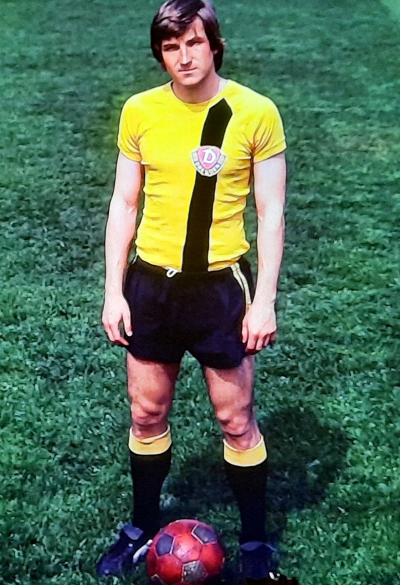 FreitalonTour's tweet image. Die herzlichsten Geburtstagsgrüße gehen heute an den Dixie. Alles Gute, lass Dich feiern...wo auch immer #sgd1953 #ftlot #dixie #dörner #legende #ril ❤