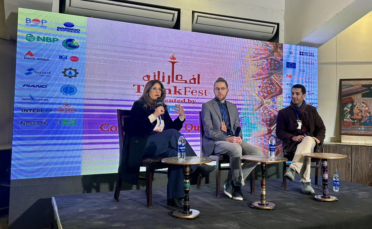 NLinPakistan's tweet image. Happy to support and be part of @ThinkFestPK 🇵🇰 in #lahore 

With #MughalHistory as this year’s theme, we’re honoured to bring Prof. Jos Gommans from Leiden University 🇳🇱and Daniel Kooij from the University of Amsterdam who shared thought‑provoking insights on #AI.
@RJSiegert