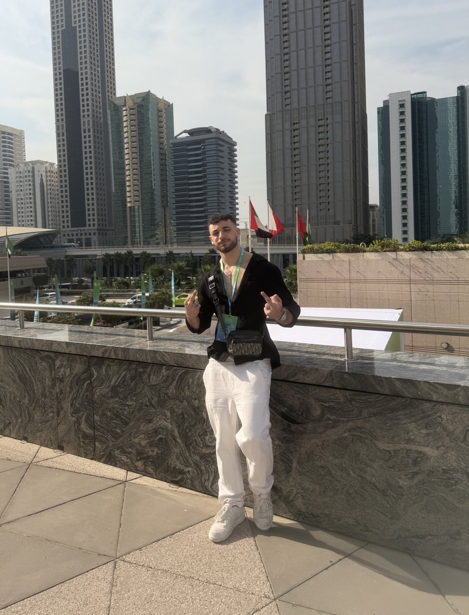 Jeremybtc's tweet photo. GM 🇦🇪 https://t.co/461g3eKWVv