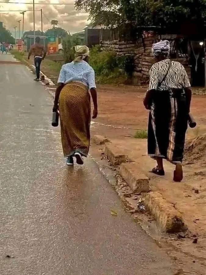 Esihle tweet media