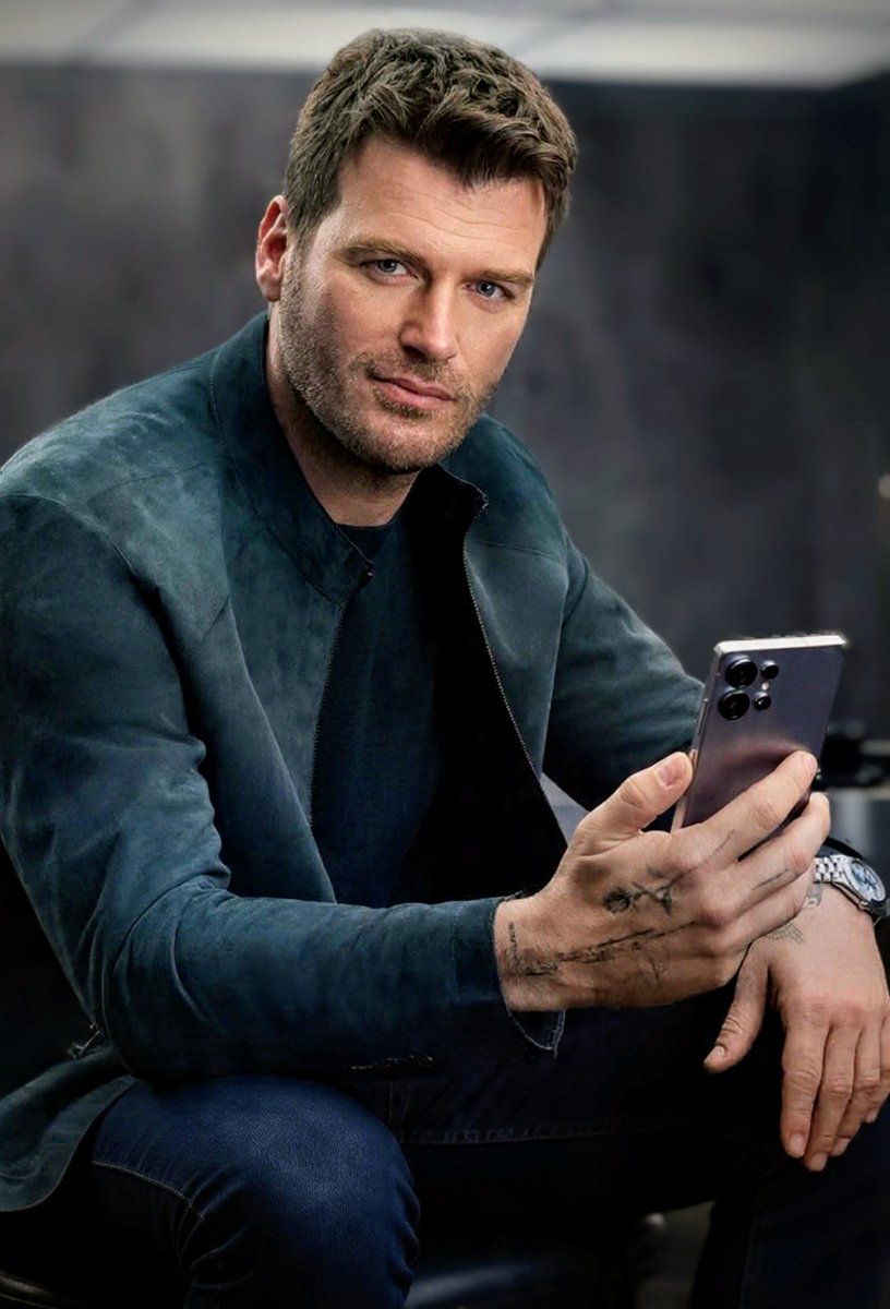 Kıvanç Tatlıtuğ x İş bankası 💙