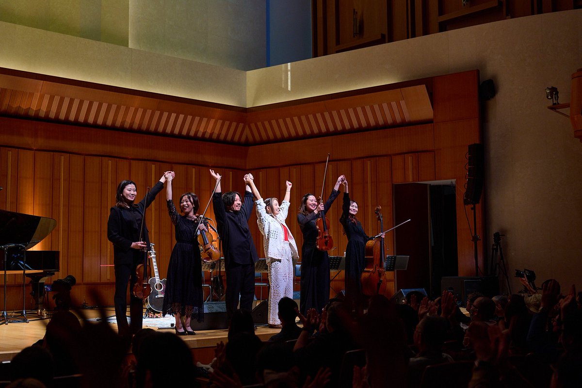 「Rihwa Hall Concert 2026 〜SPOTLIGHT〜」にご来場頂きありがとうございます！！🩷🌞
2026年最高の思い出を胸に、あなたの光を胸に、走り抜けます！
私の愛を受け止めてくれて、本当にありがとう！🫂💞
今年もよろしくね！🩷✌️
