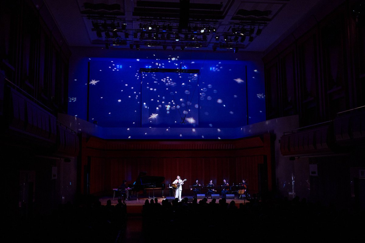 Rihwa_Park's tweet photo. 「Rihwa Hall Concert 2026 〜SPOTLIGHT〜」にご来場頂きありがとうございます！！🩷🌞
2026年最高の思い出を胸��、あなたの光を胸に、走り抜けます！
私の愛を受け止めてくれて、本当にありがとう！🫂💞
今年もよろしくね！🩷✌️ https://t.co/v7P6z3ujNT