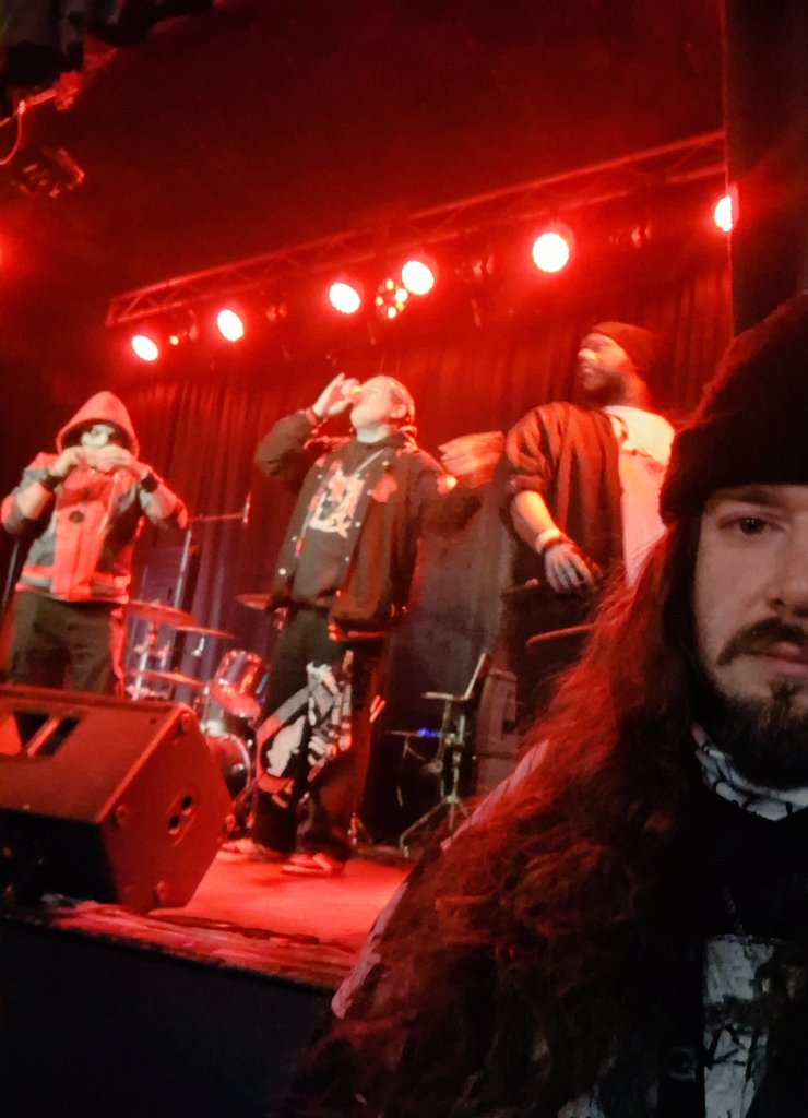 𝒇𝒂𝒚𝒈𝒐 𝒆𝒏𝒋𝒐𝒚𝒆𝒓 tweet media