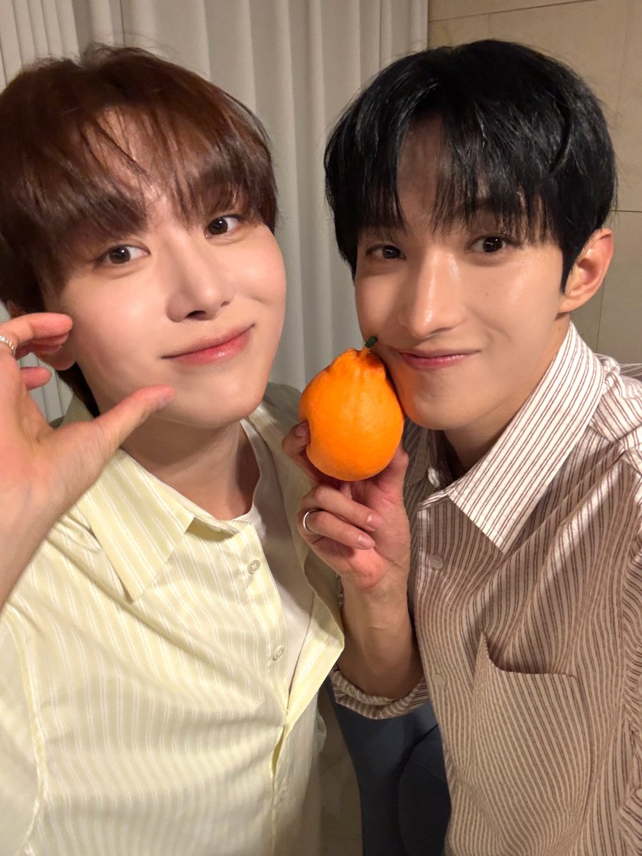 pledis_17's tweet image. [17'S]
260125 #레코드딜리버리

#DxS #도겸X승관
#SEVENTEEN #세븐틴