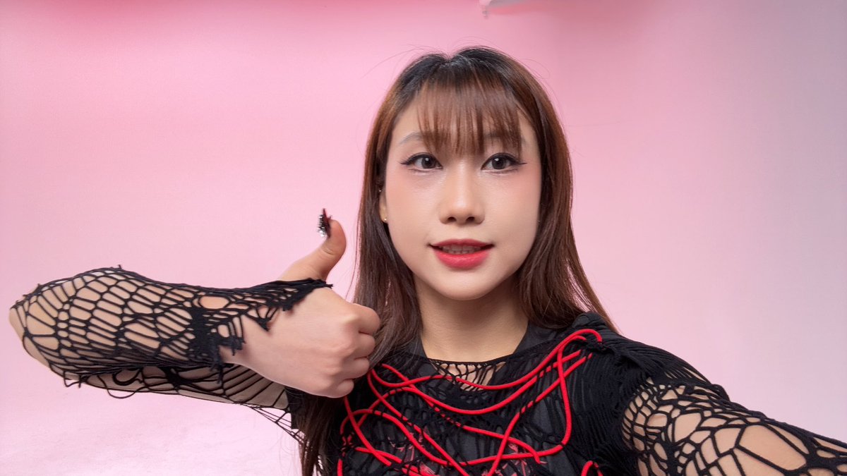 미녀분들이랑 하는 플랜
절겁다\(❁´∀`❁)ﾉ𖤐´-

스튜디오에 신발 두고 옴 컄