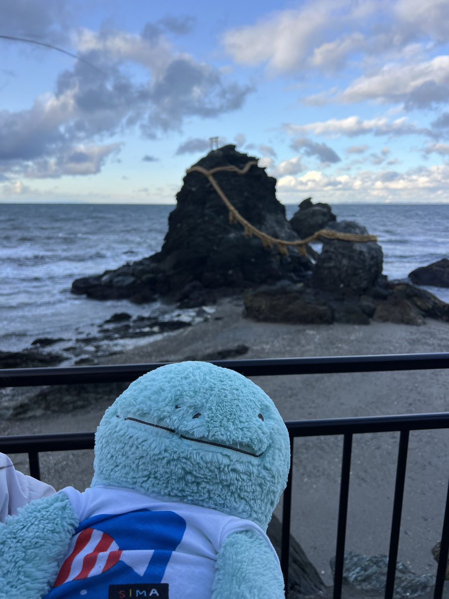 ぬーさん）
夫婦岩に行ってきただぬ🚗³₃
主たちは伊勢神宮も楽しんでただぬ⛩
ぬーさんも食べ歩きしたいだぬ😖