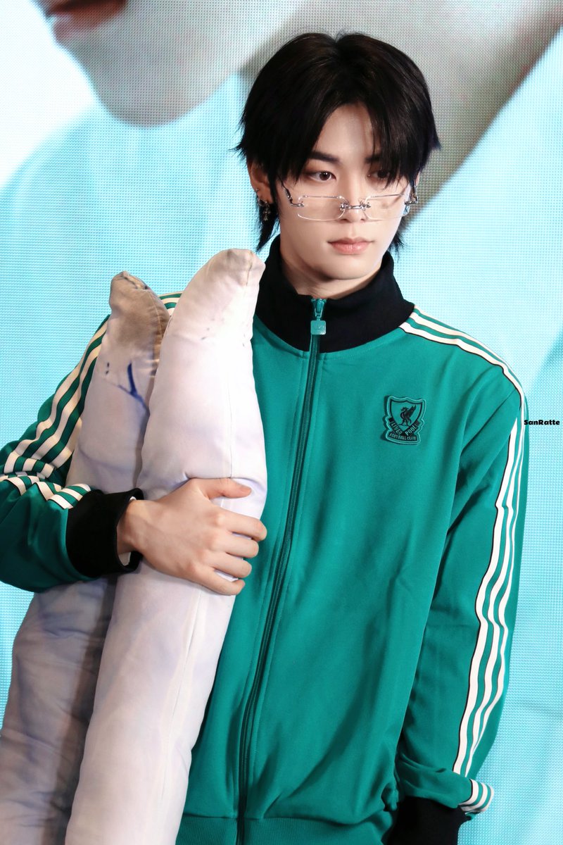 SanRatte- tweet media