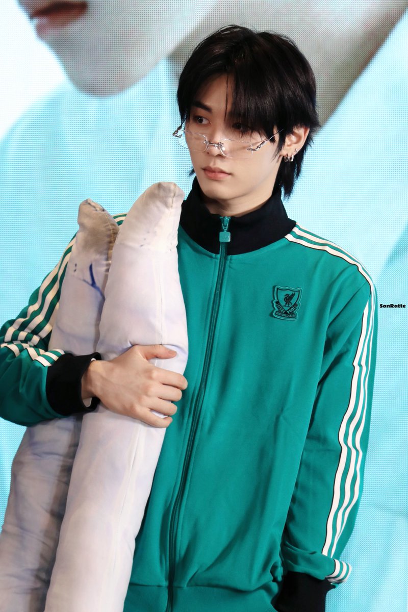 SanRatte- tweet media