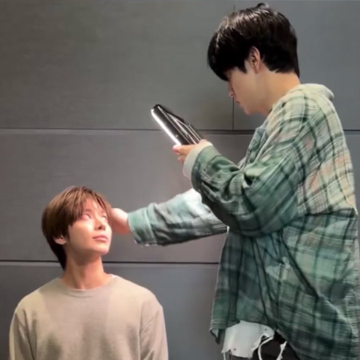 twelve05cm's tweet photo. trustiez https://t.co/p5Ce0nTzLY
