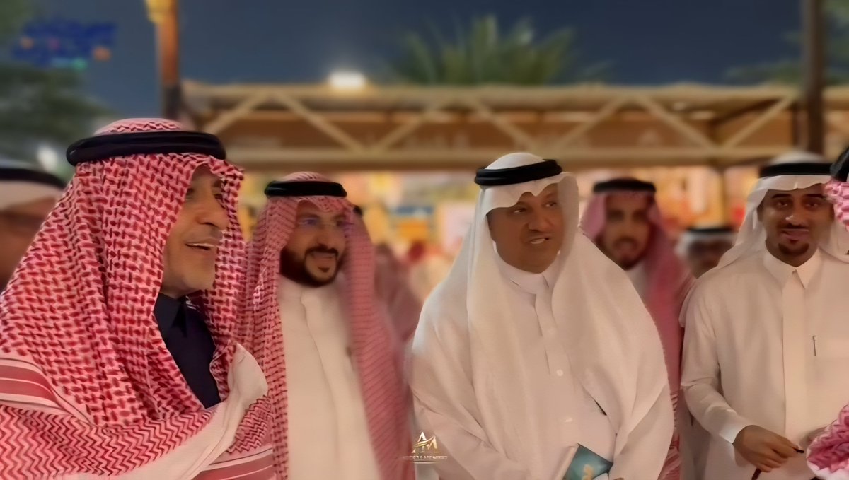 تغطية📸
قام عددٌ من أعضاء مجلس الشورى بزيارة فعالية #هذه_جازان ضمن فعاليات #مهرجان_جازان2026، حيث اطّلعوا على مشاهد تراثية وثقافية نابضة بالأصالة، عكست عمق الموروث المحلي وتنوّع روافده، وقدّمت صورة مشرّفة لما تزخر به المنطقة من غنى حضاري وتنوّع ثقافي يلفت الأنظار.
#جازان
