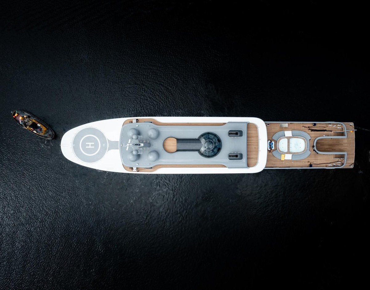 【求人募集】僕のメガヨットの上でコンシェルジュ兼アシスタントとして働きませんか？

南極や北極を含む世界中の海が出張先。
3〜6ヶ月勤務後、3〜6ヶ月の休暇あり。
世界中のVIPゲストが搭乗予定。
英会話必須。
約40名のクルーと働いていただきます。

応募期間：2/8 23:59まで

詳細は↓