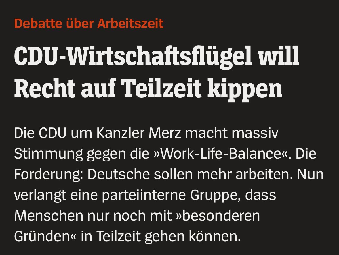 tuppesgadse's tweet image. ich
verstehe
nicht
warum
unsere
straßen
noch
nicht 
brennen