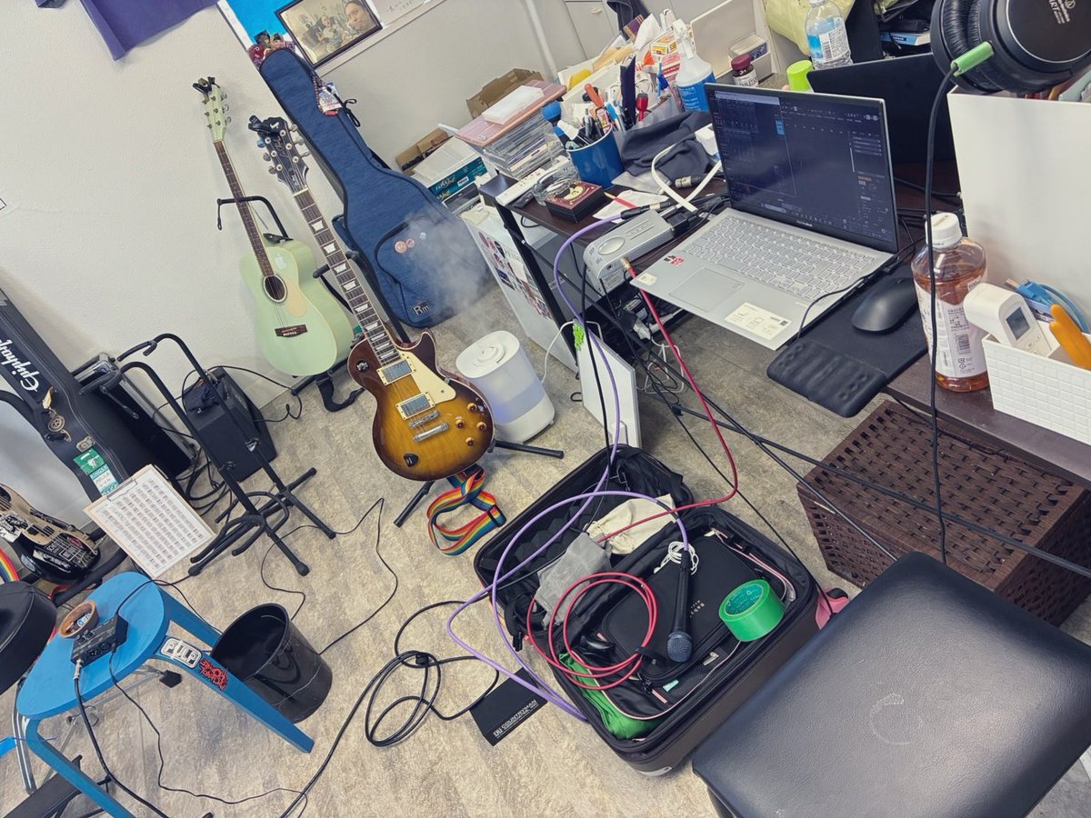 本日は友達のギター教室で出張レコーディングでした！

素敵な弾き語り曲が録れたので、
どんなMIXしようかワクワクでございます😆

 hayashi-school.com

#弾き語りレコーディング 
#明石 
#ギター教室