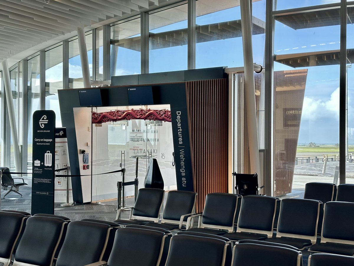 New Plymouth #airport may be small but the modern building has everything that you‘d expect at bigger airports, including a large lounge. 
There is one thing #NPL doesn’t have: a security check. You arrive, check-in and board through the only departure gate. #avgeek #aviation