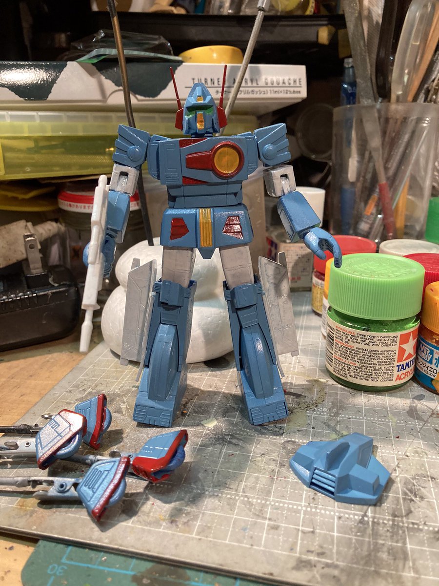 1／144ザブングル。 基本の青はエアブラシで吹いて、あとは筆塗り