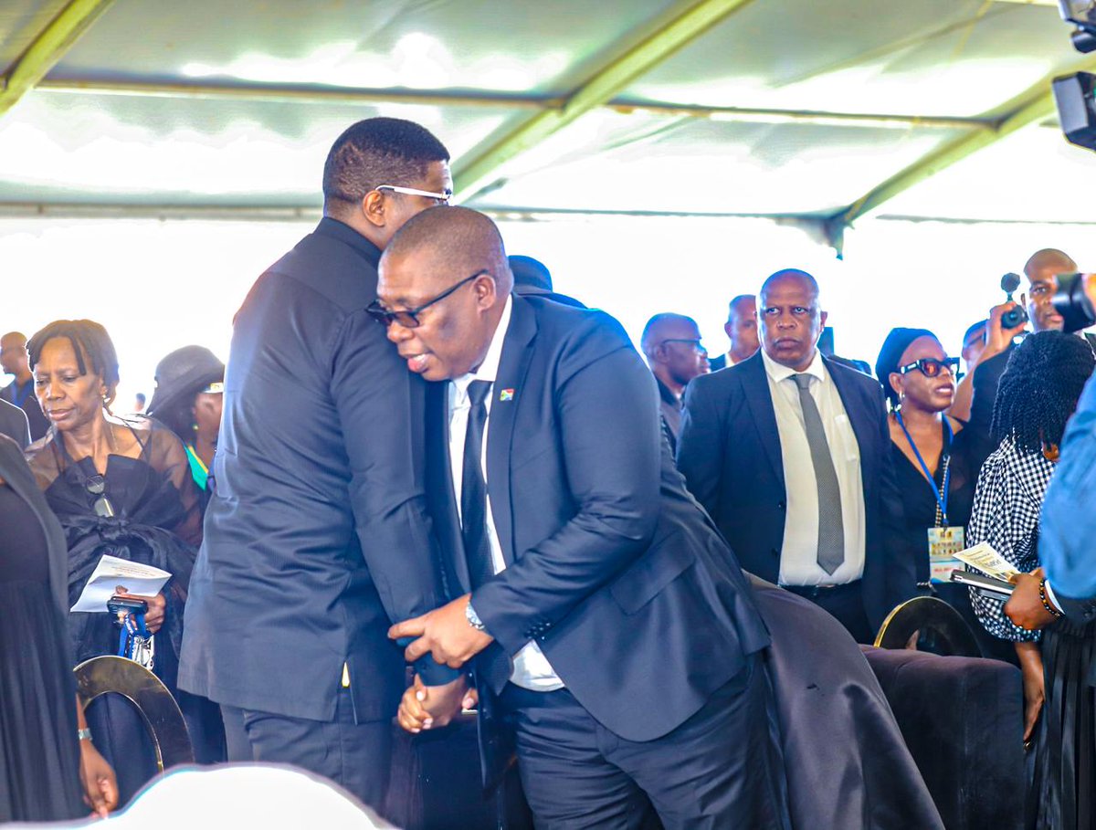 SCHOLAR TRANSPORT 

Parents must not be afraid to refuse transport that does not comply with basic safety standards

Rather use alternative transport than putting the child’s life at risk

#ScholarTransport

<a href="/MkhulekoHlengwa/">Mkhuleko Hlengwa MP</a>