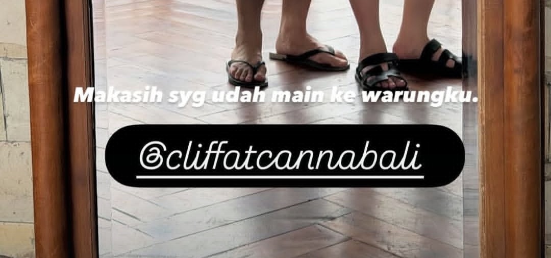 Kalo aku yang mampir ke warungnya dipanggil syg juga ngga?