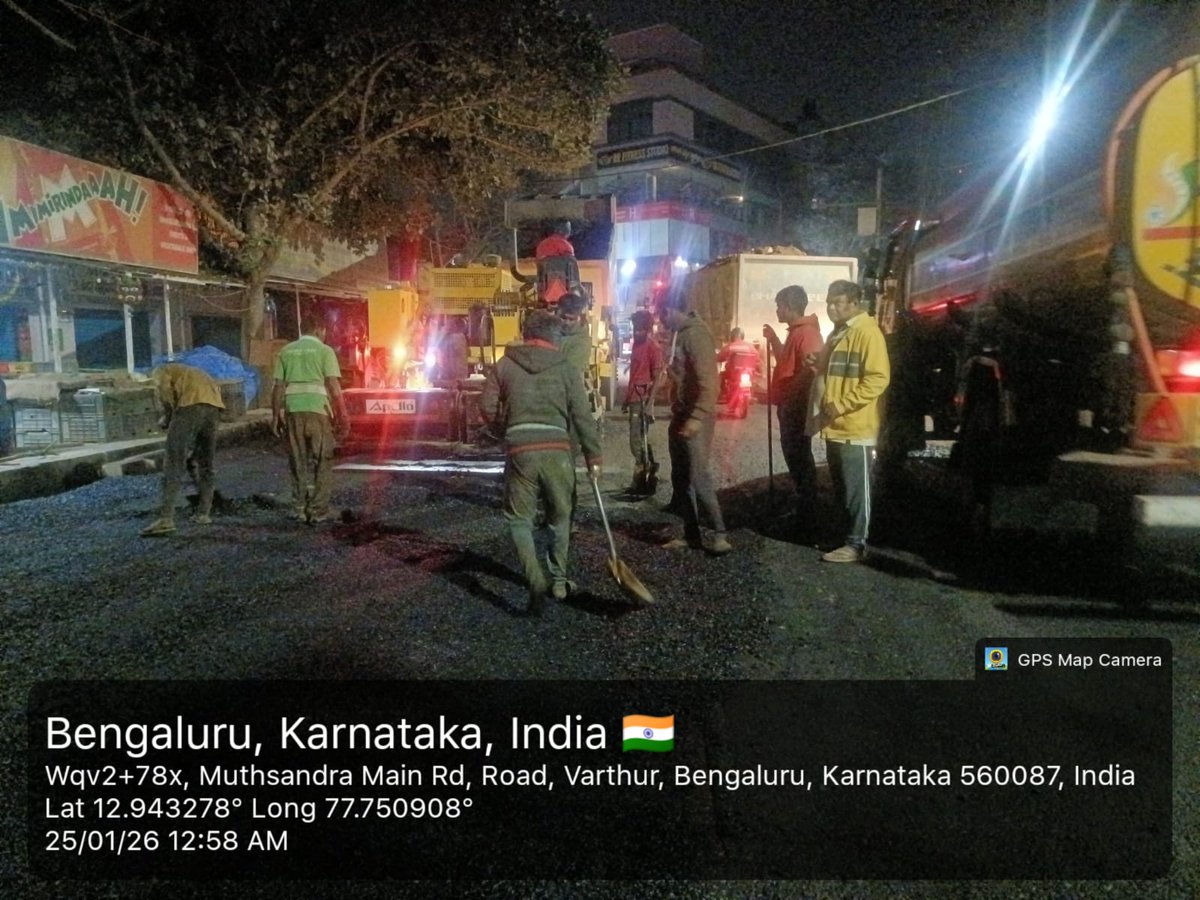 GBA_office's tweet photo. 🚧 Road Infrastructure Update | BECC

Asphalting work is underway on Madhuranagar Road in the Varthur Subdivision under Bengaluru East City Corporation to improve road quality and ensure smoother, safer travel.

#GreaterBengaluruAuthority
#RoadDevelopment #asphaltingwork 
#eastcitycorporation