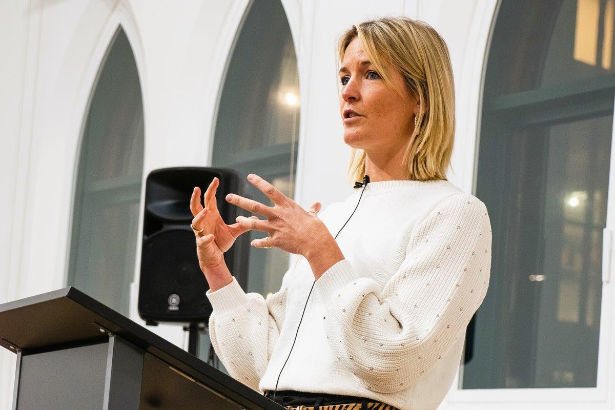 The Independent tweet media