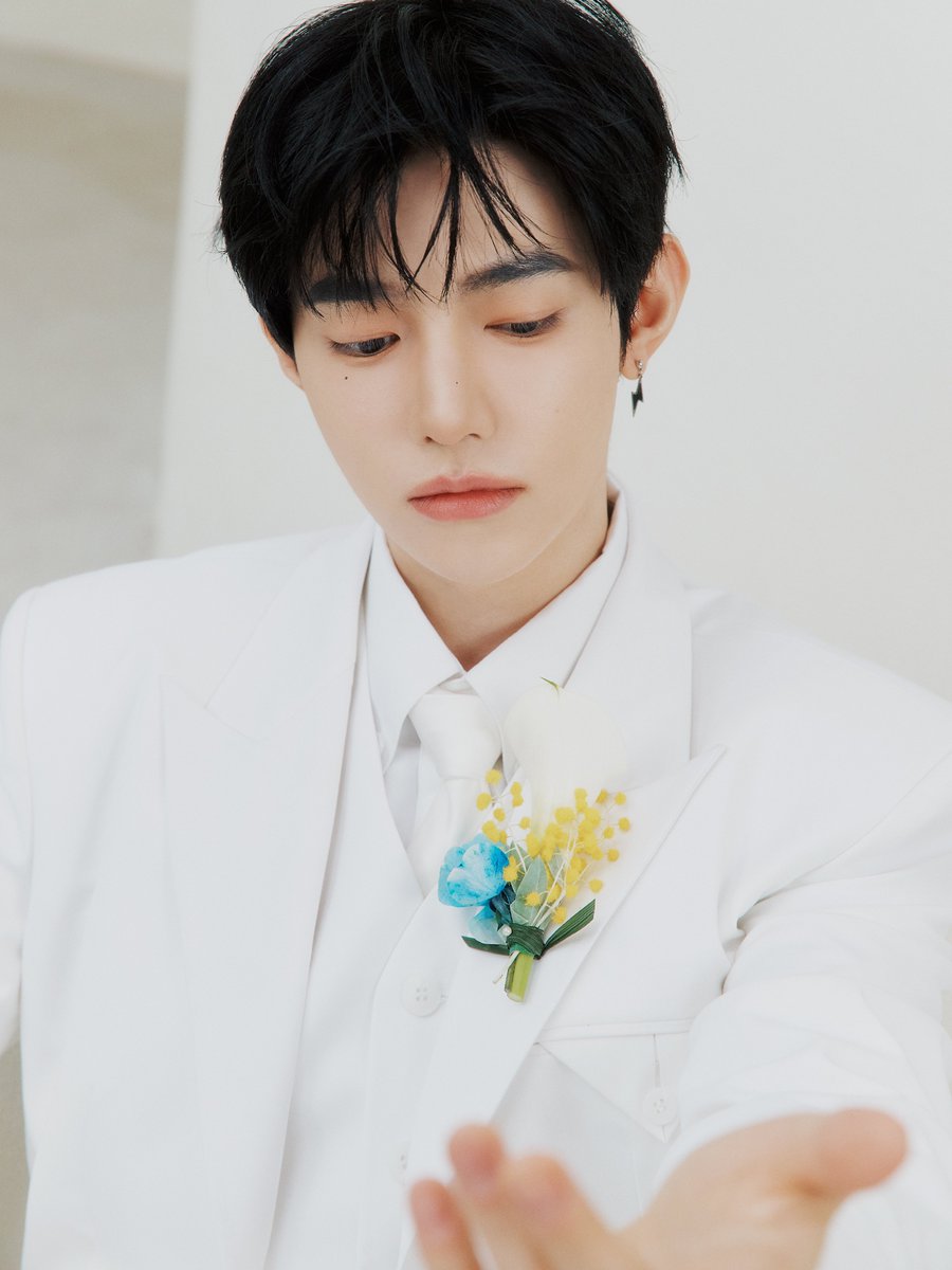 ZB1_official's tweet image. ZEROBASEONE 
Special Limited Album
[𝐑𝐄-𝐅𝐋𝐎𝐖]
 
Concept Photo
#ZHANGHAO #장하오

💿Pre-Save
zerobaseone.lnk.to/ZB1_REFLOW

2026.02.02 18:00 (KST)
 
#ZEROBASEONE #ZB1 #제로베이스원
#REFLOW