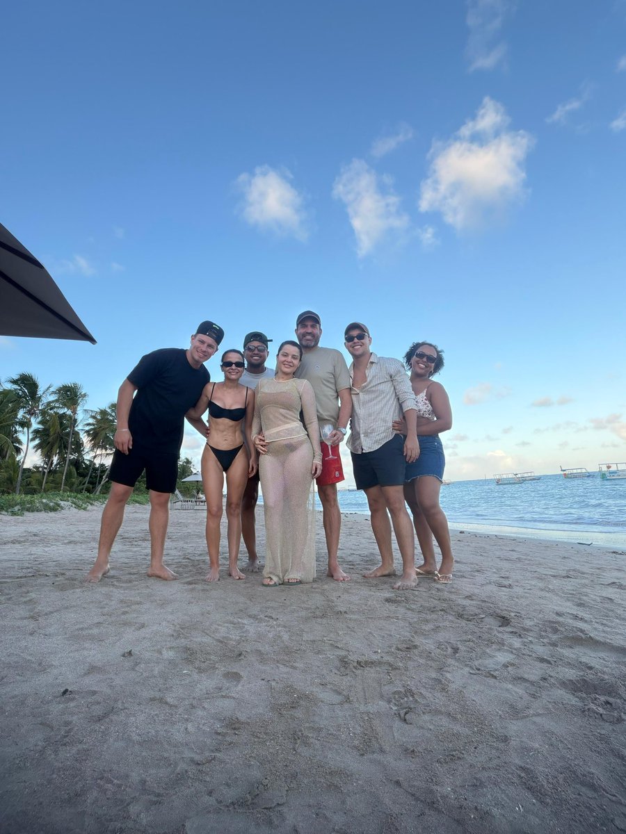 Maraisa's tweet image. Dia incrível com pessoas especiais!♥️
Eu amo o Nordeste ☀️💦