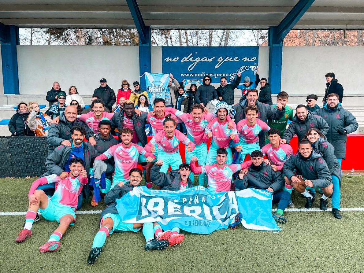 📸 Una victoria para seguir 𝒄𝒓𝒆𝒄𝒊𝒆𝒏𝒅𝒐 en #SegundaFederación... ¡𝐲 𝐣𝐮𝐧𝐭𝐨 𝐚 𝐮𝐬𝐭𝐞𝐝𝐞𝐬 🔝!

¡𝑀𝑢𝑐ℎ𝑎𝑠 𝑔𝑟𝑎𝑐𝑖𝑎𝑠, 𝐴𝐹𝐼𝐶𝐼𝑂́𝑁🤍💙!

#MoscardóTenerifeB <a href="/CDTOficial/">CD Tenerife 🏴󠁧󠁢󠁳󠁣󠁴󠁿</a> #LaBregaNosUne