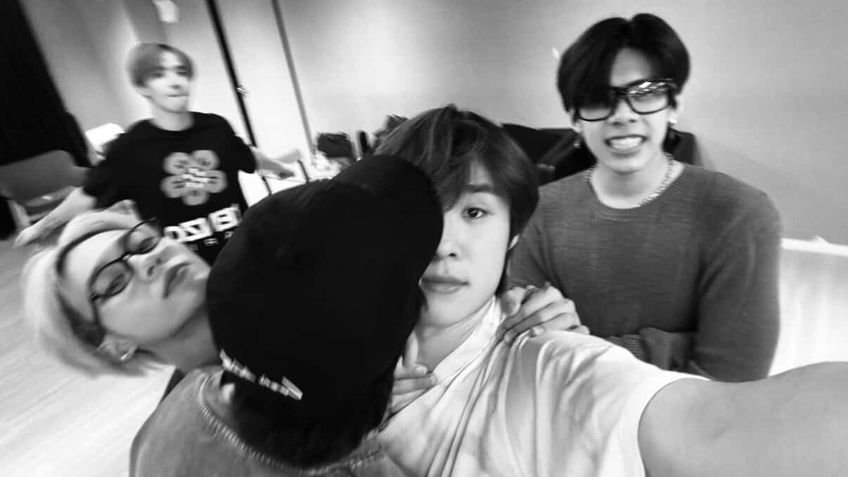 5 ก้อนอยู่ด้วยกันแล้วน่ารักมากเลย สงสารพี่นัทโดนวิลเลี่ยมเกาะเป็นลิง 55555555 🤏 

#LYKN