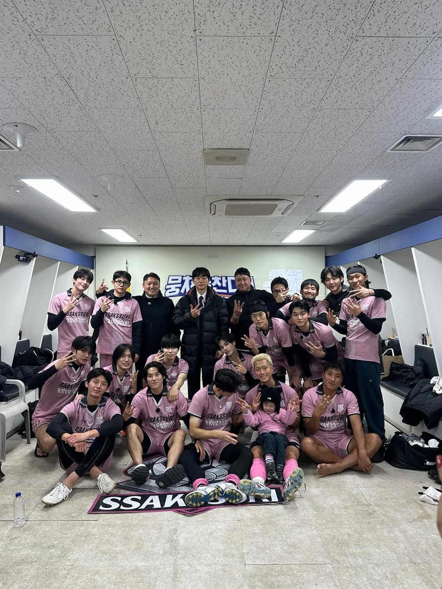 한승우네이버팬카페우승단 tweet media