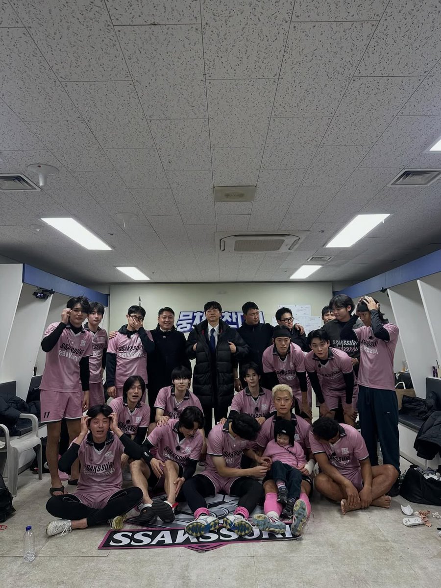 한승우네이버팬카페우승단 tweet media