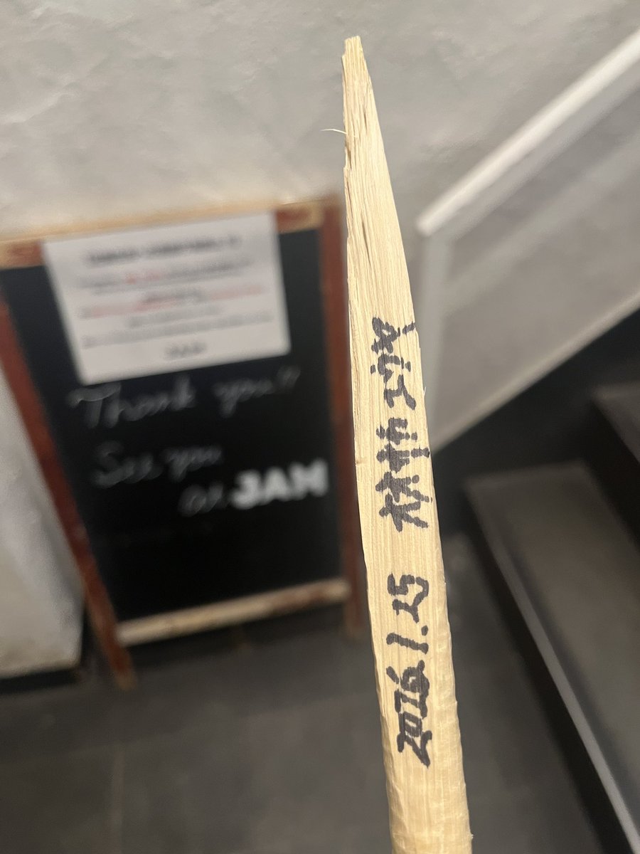 s15ryu_69's tweet photo. 大トリはYAPOOL!
サイコーでした😆
こないだ某フィルムコンサート☠️に行きましたが、本当に遺伝子を継いだようなカッコ良さです。
🥢も運良くキャッチ🙇♂️
クアトロワンマンも楽しみにしてます!
現場往復の為全部は見れなかったけど、素晴らしい企画ありがとうございました
#Overdoes https://t.co/A9tysR5tSi
